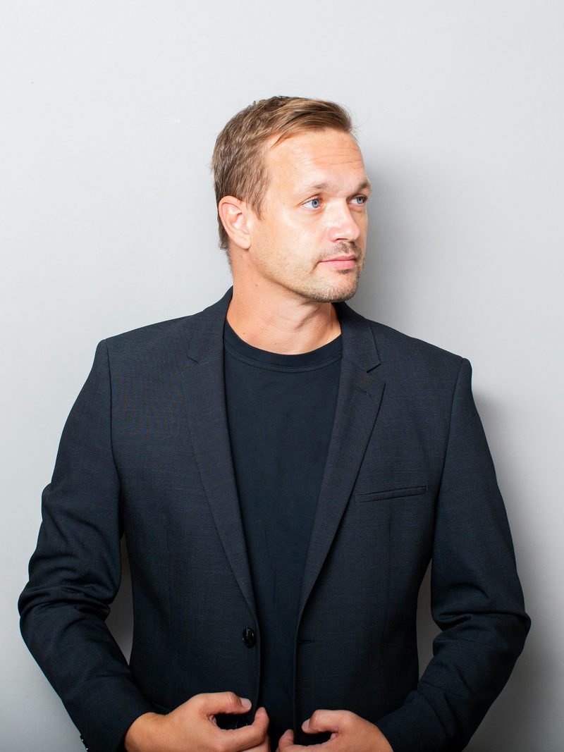 Smart-Casual Menswear Blazer